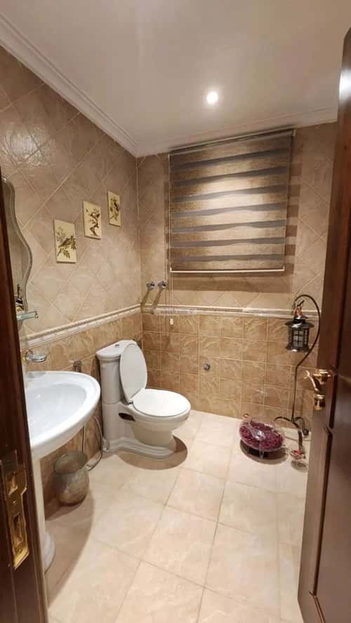 5 bedroom villa in Al Malaz 3