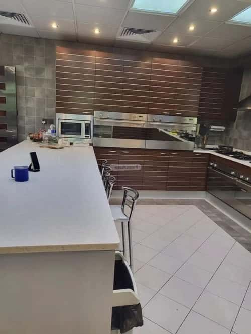 5 bedroom villa in Al Rahmaniyyah 2