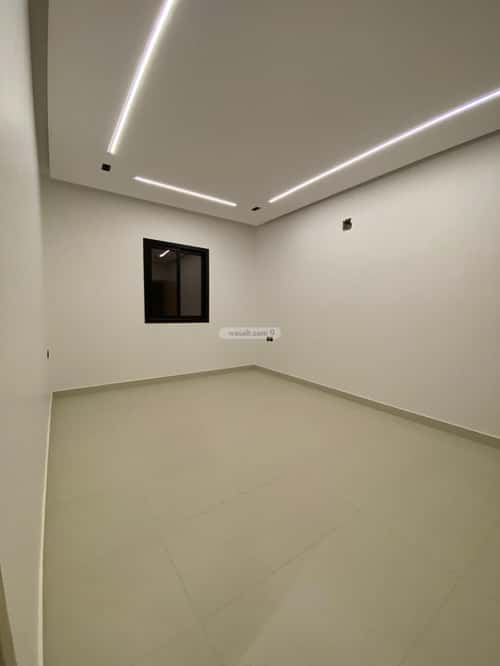 4 bedroom floor in Al Khaleej 10