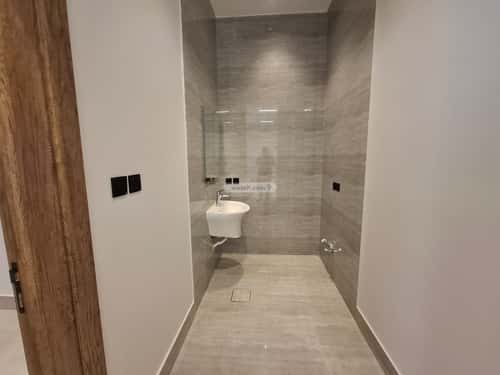 5 bedroom villa in Al Aridh 2