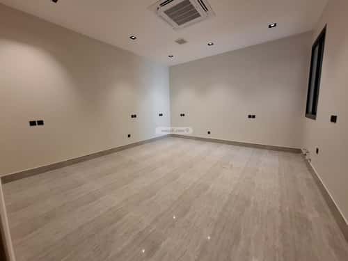 5 bedroom villa in Al Aridh 17