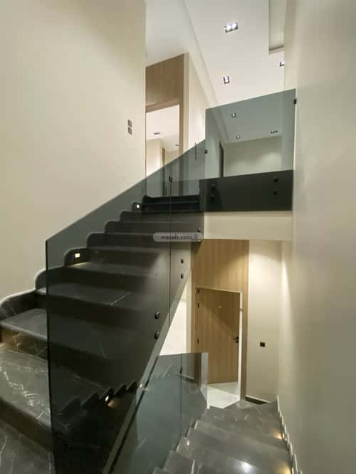 5 bedroom apartment in Granada 6