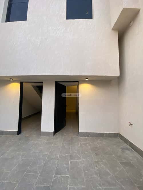 5 bedroom apartment in Qurtubah 8