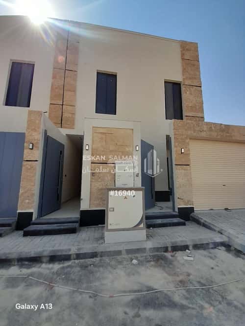 6 bedroom apartment in Al Janadriyah 3