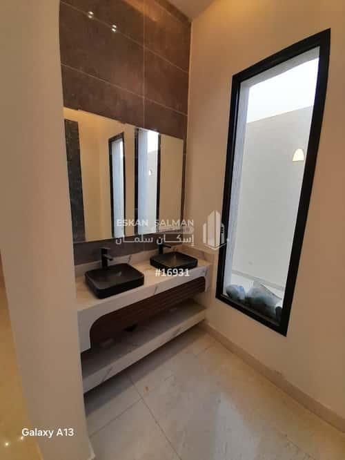 7 bedroom villa in Al Janadriyah 12