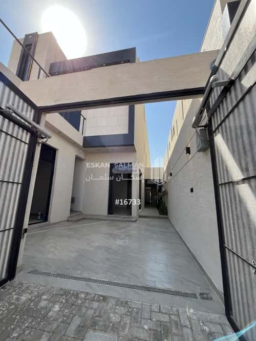 9 bedroom villa in Al Rimal 3