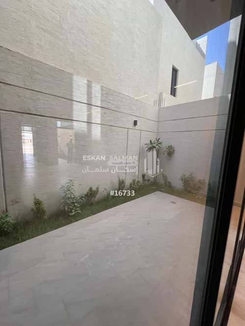 9 bedroom villa in Al Rimal 5