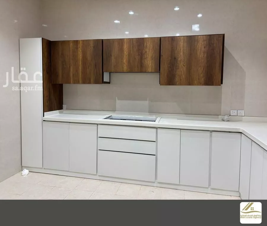 3 bedroom apartment in Az Zomorod, Jeddah 9