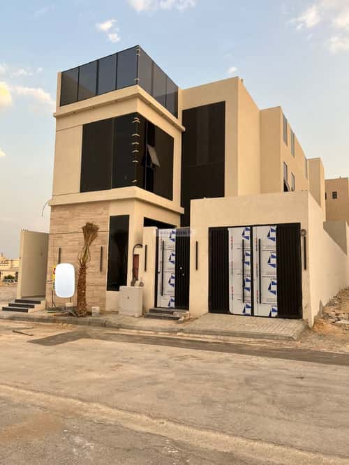 6 bedroom villa in Al Mahdiyyah 11