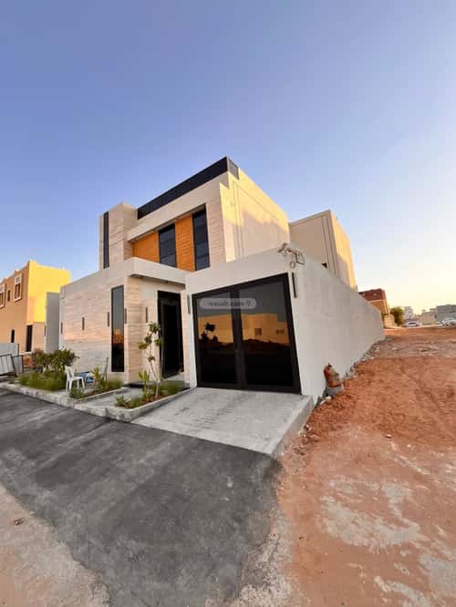 5 bedroom villa in Al Mahdiyyah 2