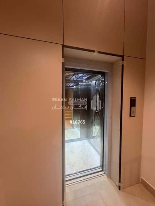 6 bedroom floor in Al Janadriyah 2