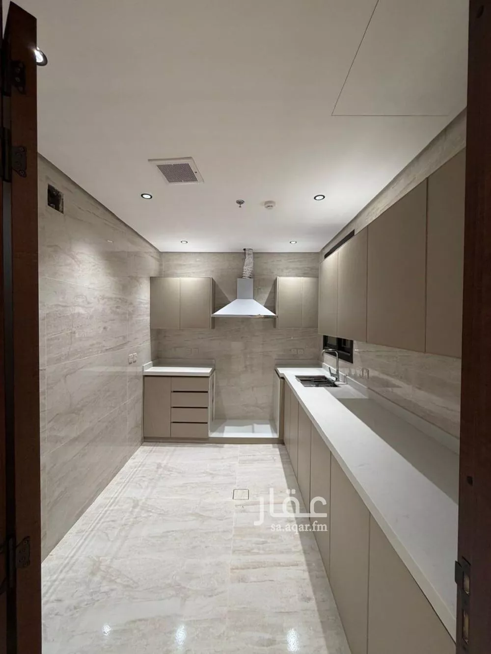 3 bedroom apartment in Al Aridh 5
