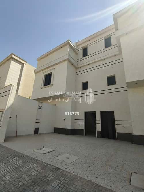 5 bedroom apartment in Al Rimal 12