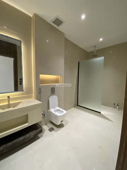 5 bedroom villa in Al Mahdiyyah 1