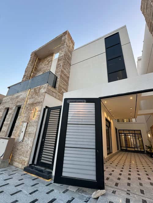 5 bedroom villa in Al Mahdiyyah 3