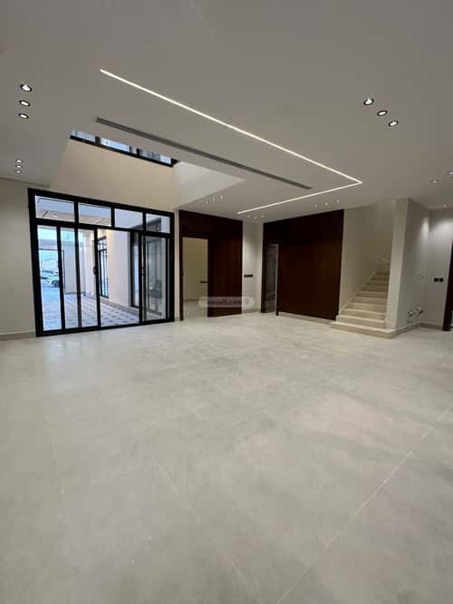 5 bedroom villa in Al Mahdiyyah 4