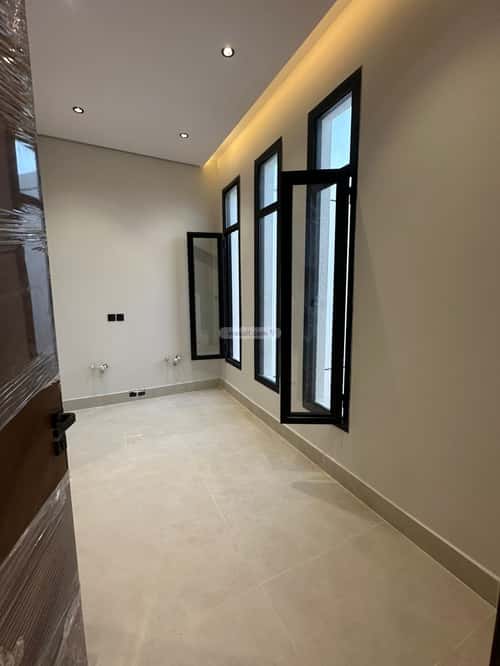 5 bedroom villa in Al Mahdiyyah 8