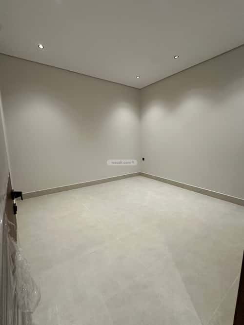 5 bedroom villa in Al Mahdiyyah 17