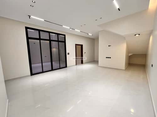6 bedroom villa in Al Mahdiyyah 2