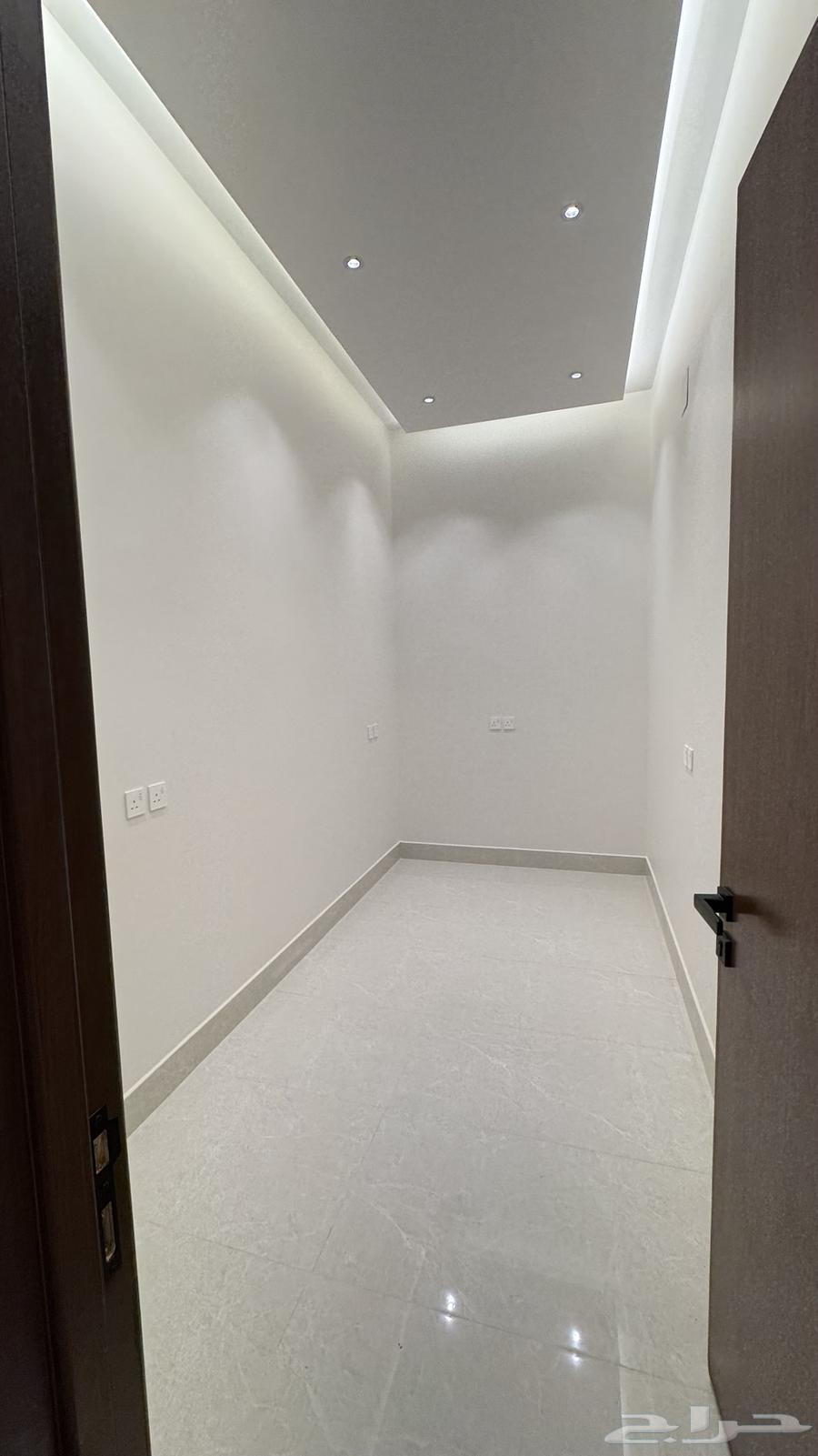 5 bedroom villa in Al Mahdiyyah 21