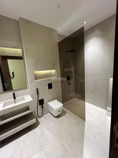 5 bedroom villa in Al Mahdiyyah 3