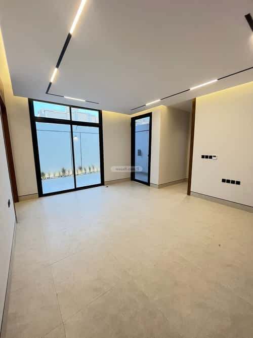 5 bedroom villa in Al Mahdiyyah 3