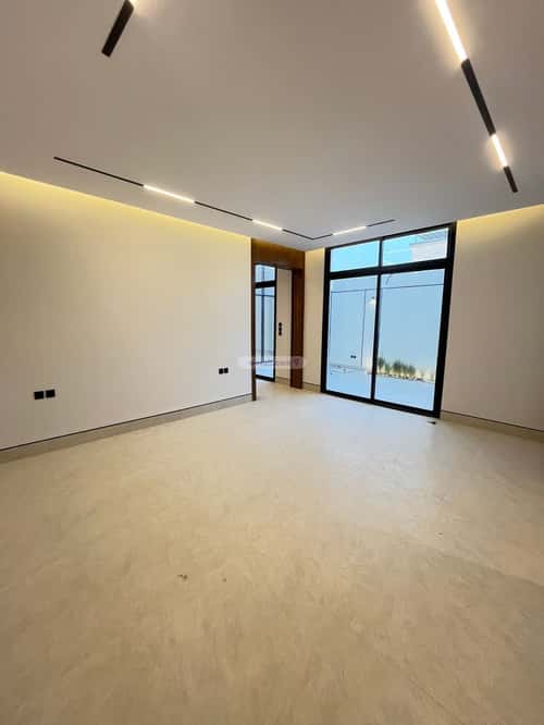 5 bedroom villa in Al Mahdiyyah 3