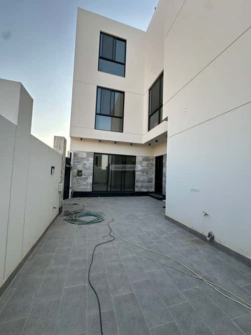 6 bedroom villa in Al Mahdiyyah 4