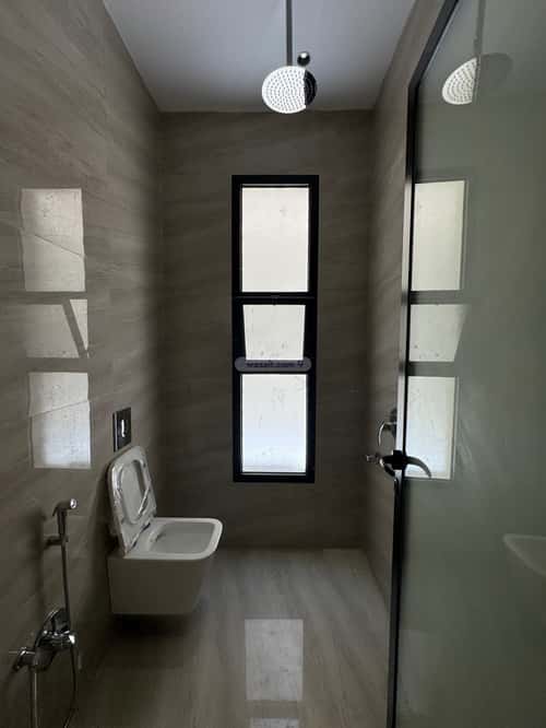 5 bedroom villa in Dirab 4