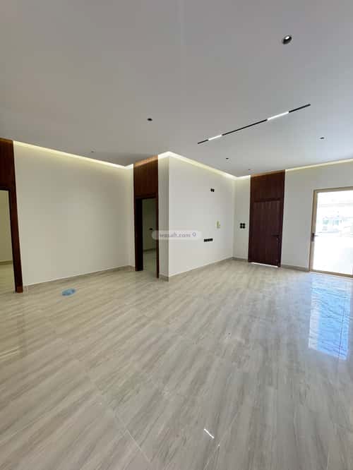 5 bedroom villa in Dirab 9
