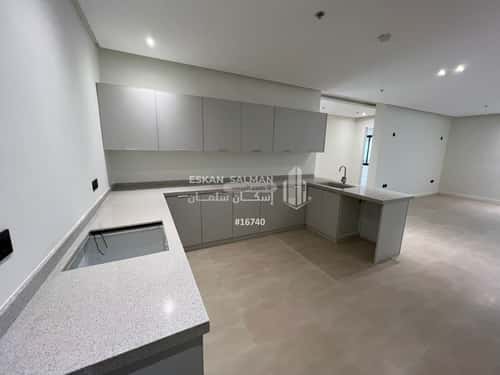 5 bedroom apartment in Al Malqa 4