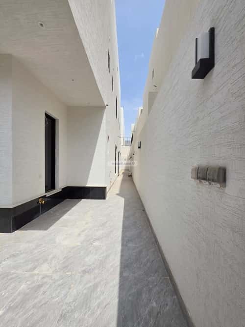 3 bedroom floor in Al Rimal 2