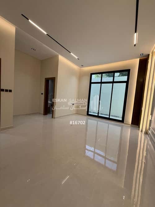 5 bedroom floor in Al Qadisiyah 3
