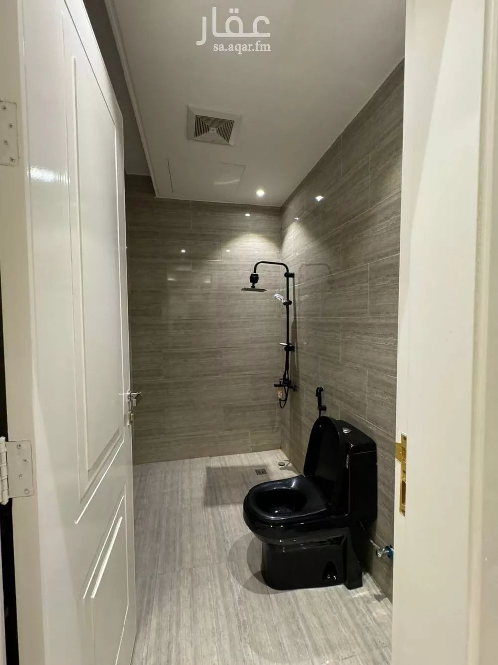 3 bedroom apartment in Al Munsiyah 10