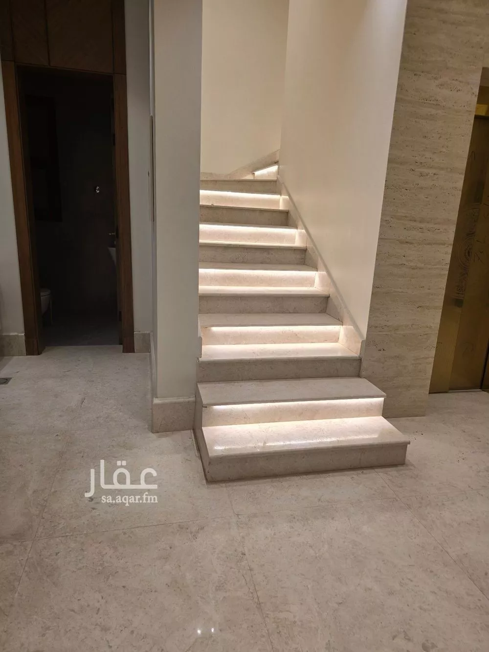 فيلا 5 غرف في النرجس 2