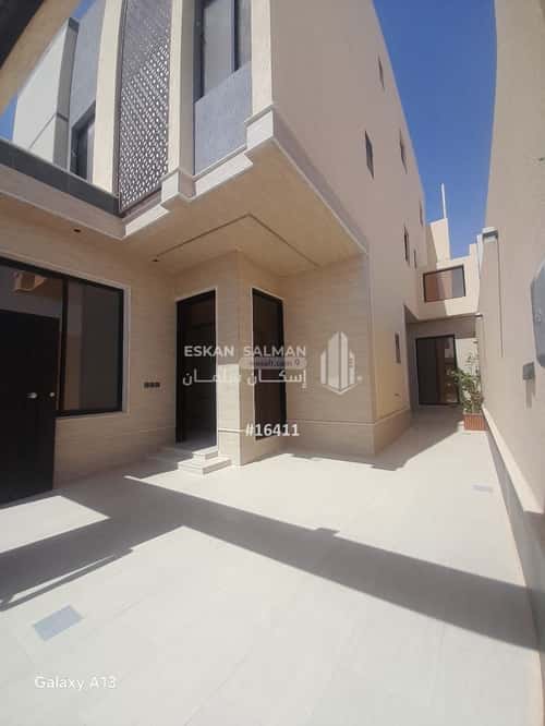 11 bedroom villa in Al Rimal 2