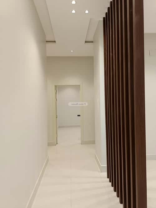 8 bedroom floor in Al Janadriyah 3