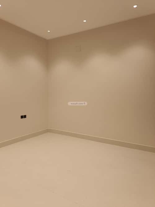 8 bedroom floor in Al Janadriyah 4