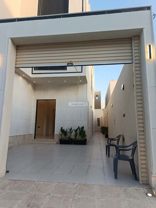 8 bedroom floor in Al Janadriyah 11