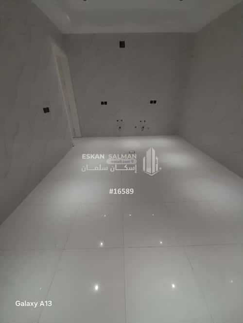 فيلا 12 غرف في الرمال 14