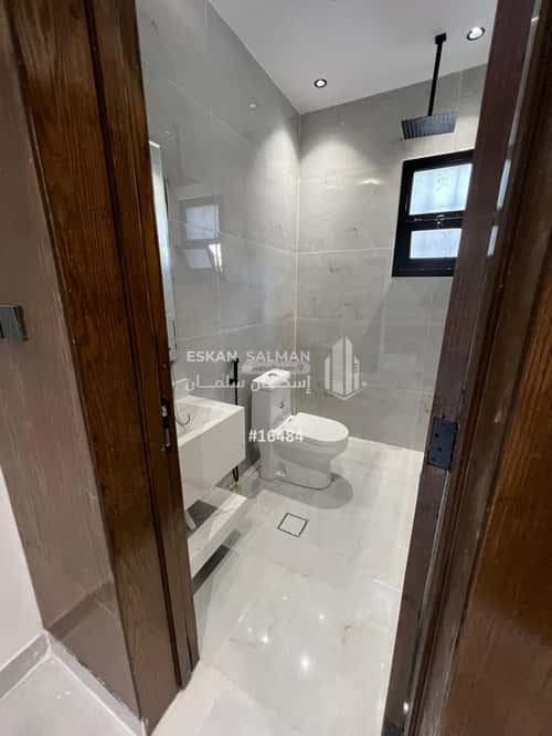 8 bedroom villa in Al Farouq 2