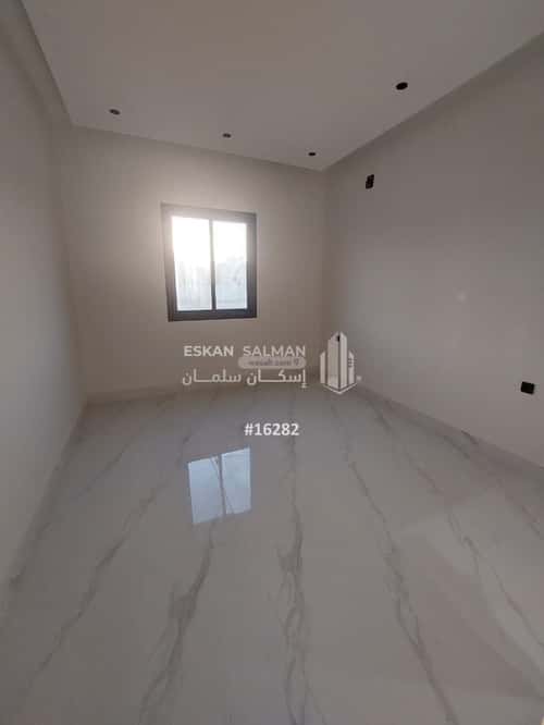 9 bedroom villa in Al Awali 4