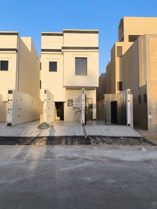 5 bedroom floor in Al Awali 8