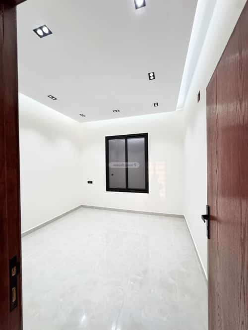 7 bedroom floor in Al Awali 7