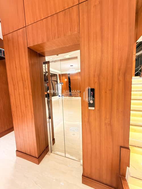 6 bedroom villa in Al Narjis 3