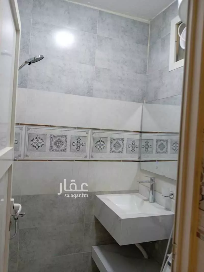8 bedroom villa in Al Maizilah, Riyadh 9