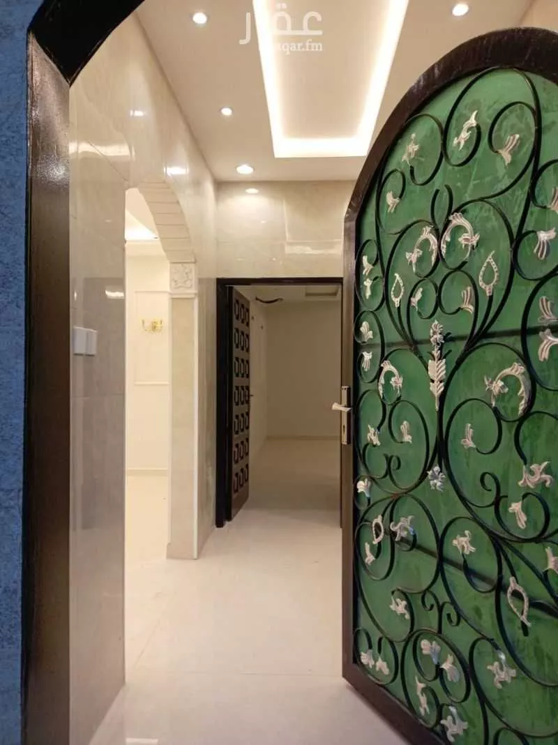 8 bedroom villa in Al Maizilah, Riyadh 10