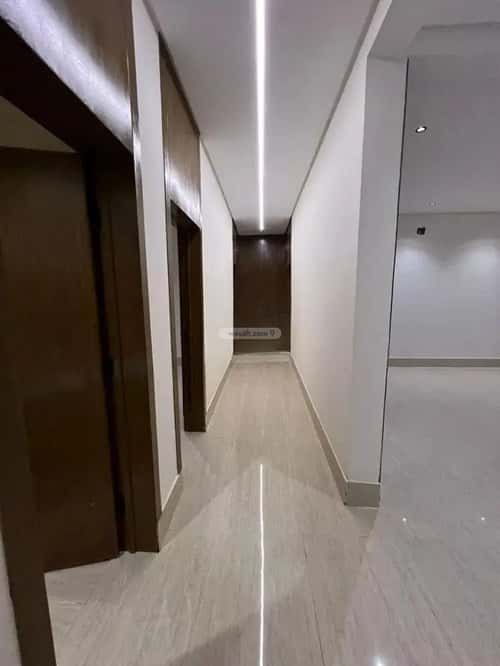 3 bedroom floor in Tuwaiq 12