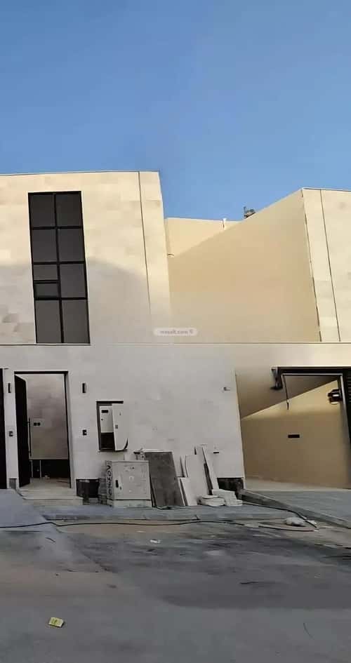 3 bedroom floor in Tuwaiq 1