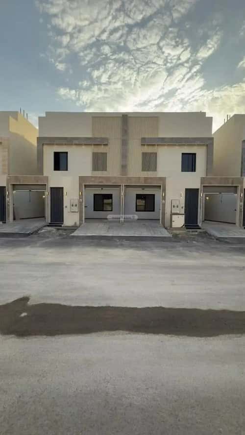 5 bedroom villa in Okaz 2
